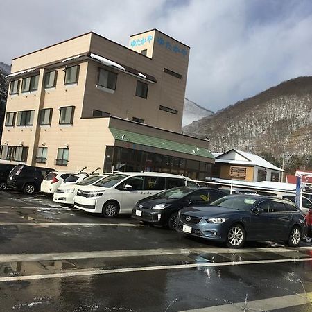 Onsen Minshuku Yutakaya Hotel Yuzawa  Bagian luar foto