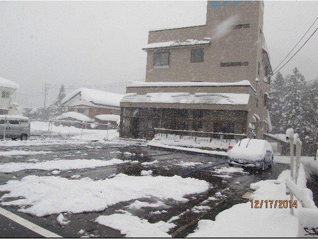 Onsen Minshuku Yutakaya Hotel Yuzawa  Bagian luar foto